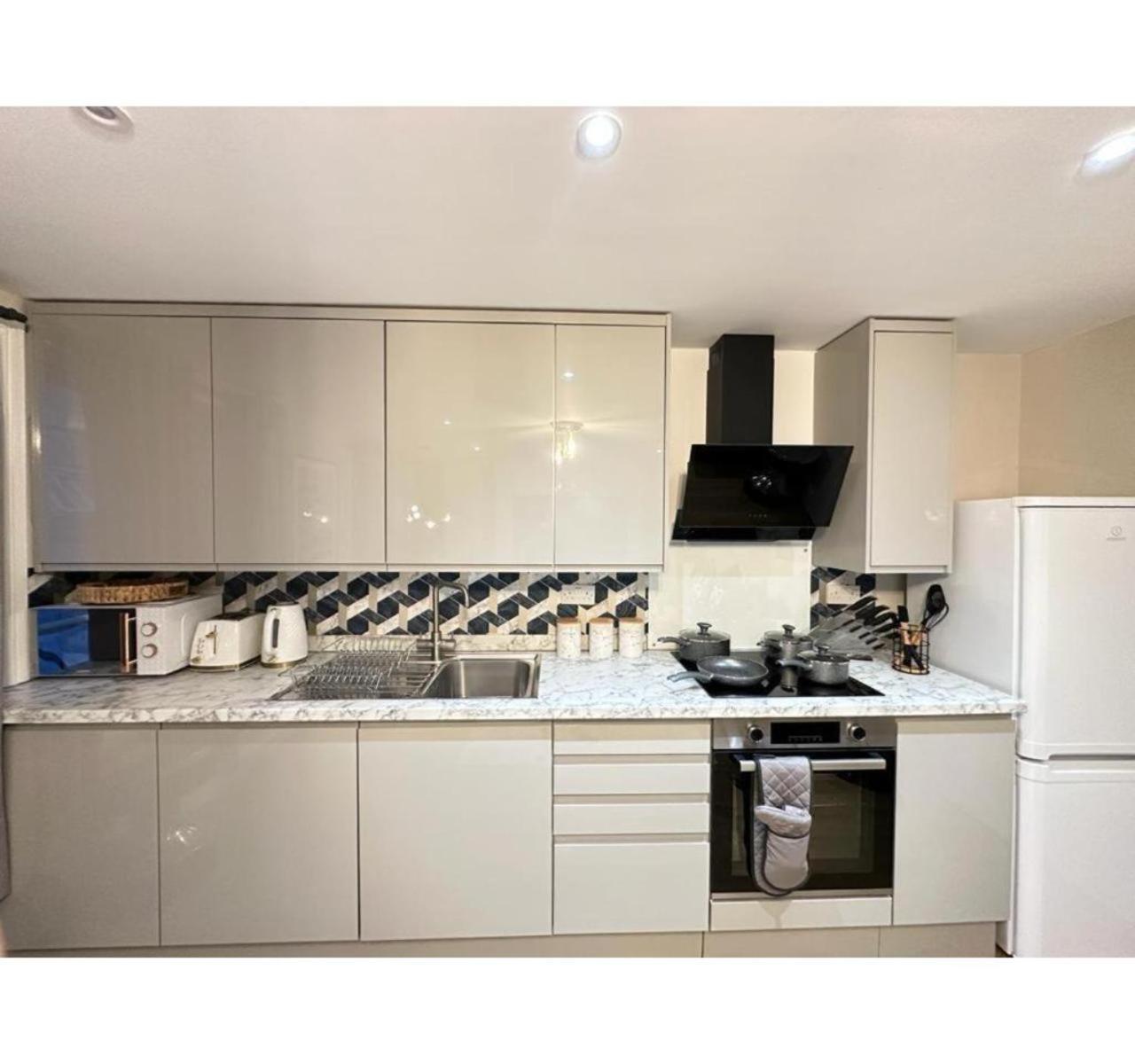 Ferienwohnung F3- Gorgeous 1 Bed Flat Near Edgware Road Station London Exterior foto